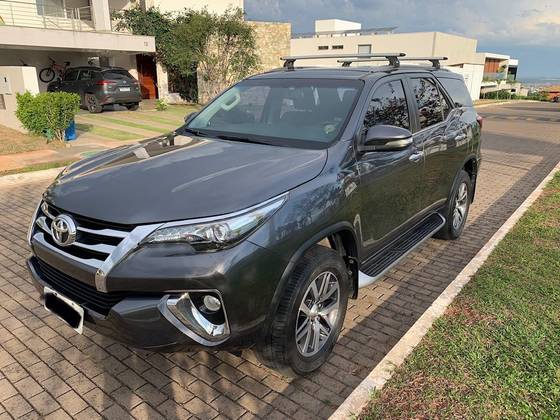 TOYOTA HILUX SW4 2.8 SRX 4X4 16V TURBO INTERCOOLER DIESEL 4P AUTOMÁTICO